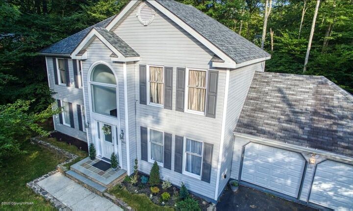 9607 Stony Hollow Drive  Tobyhanna PA 18466 photo