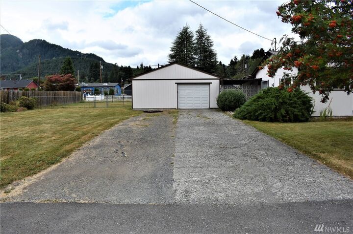 Property Photo:  183  Wood Avenue  WA 98356 