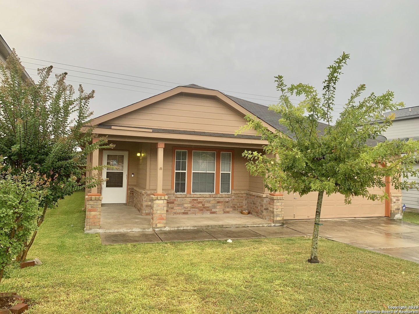Property Photo:  213 Willow Bluff  TX 78108 