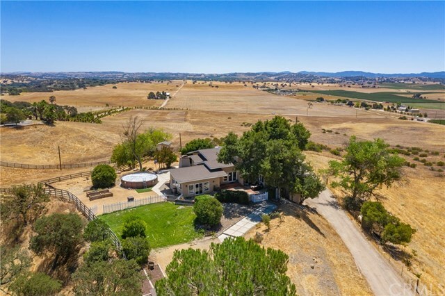 Property Photo:  1125 Penman Springs Road  CA 93446 