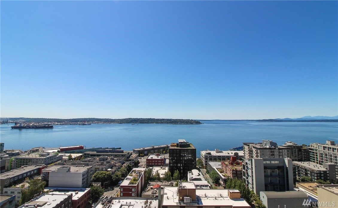 Property Photo:  121  Vine Street 2101  WA 98121 