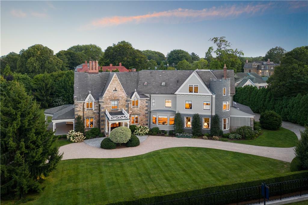 Property Photo: 425 Bellevue Avenue RI 02840