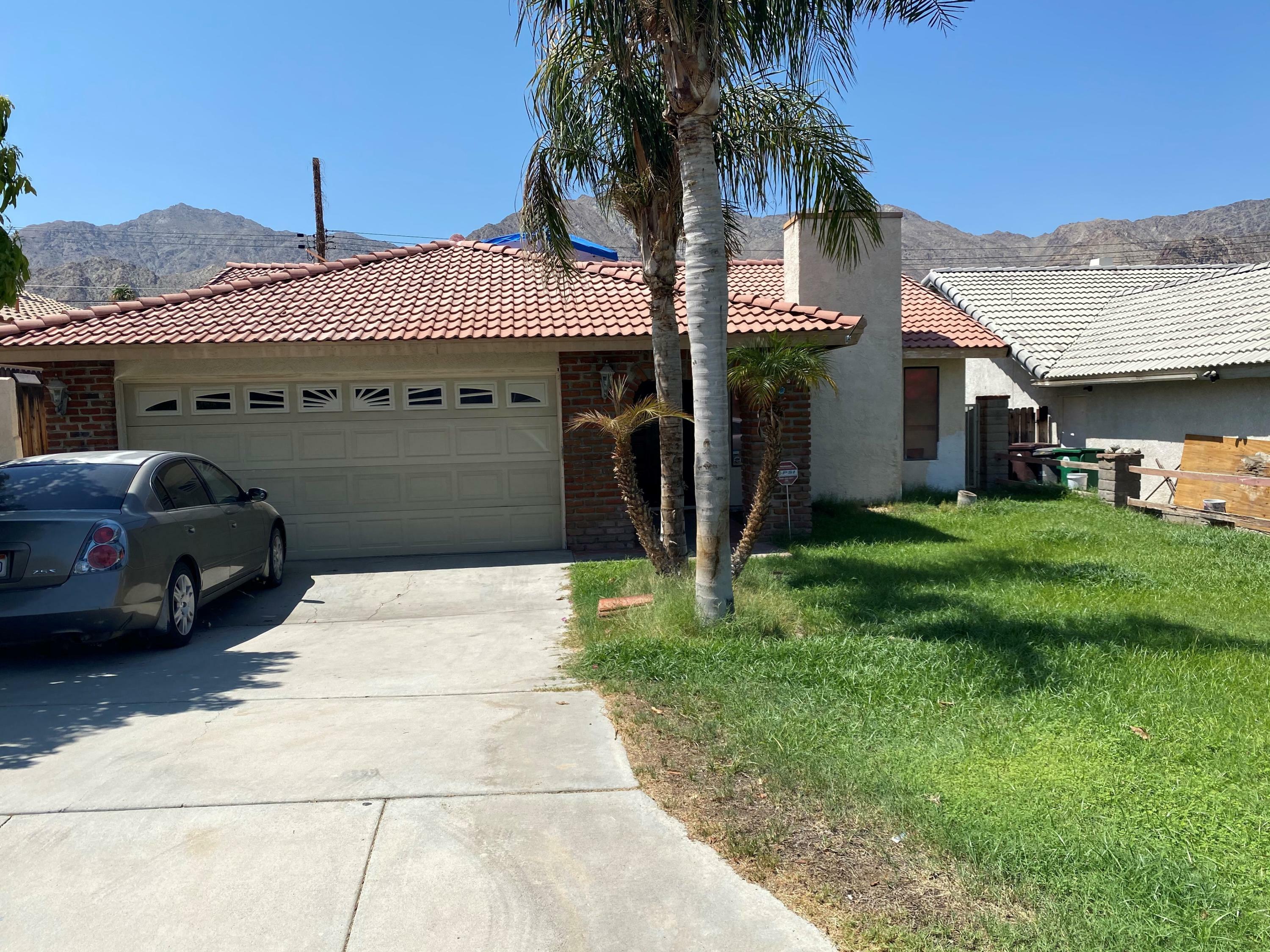 Property Photo:  53363 Avenida Velasco  CA 92253 