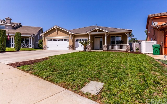 Property Photo:  13810 Cheina Court  CA 92883 