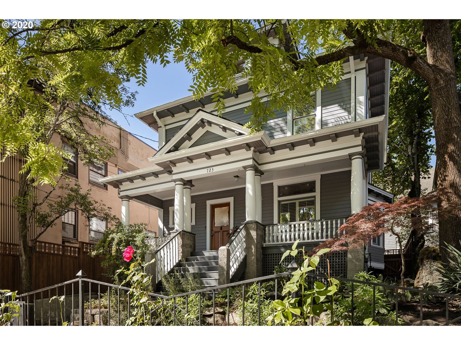 Property Photo: 723 NW 22nd Ave OR 97210