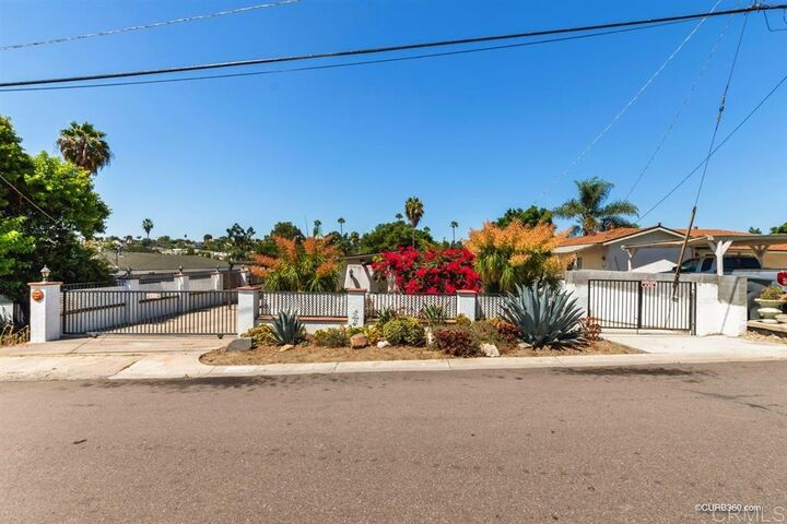 Property Photo: 1622 Manor Dr CA 92084