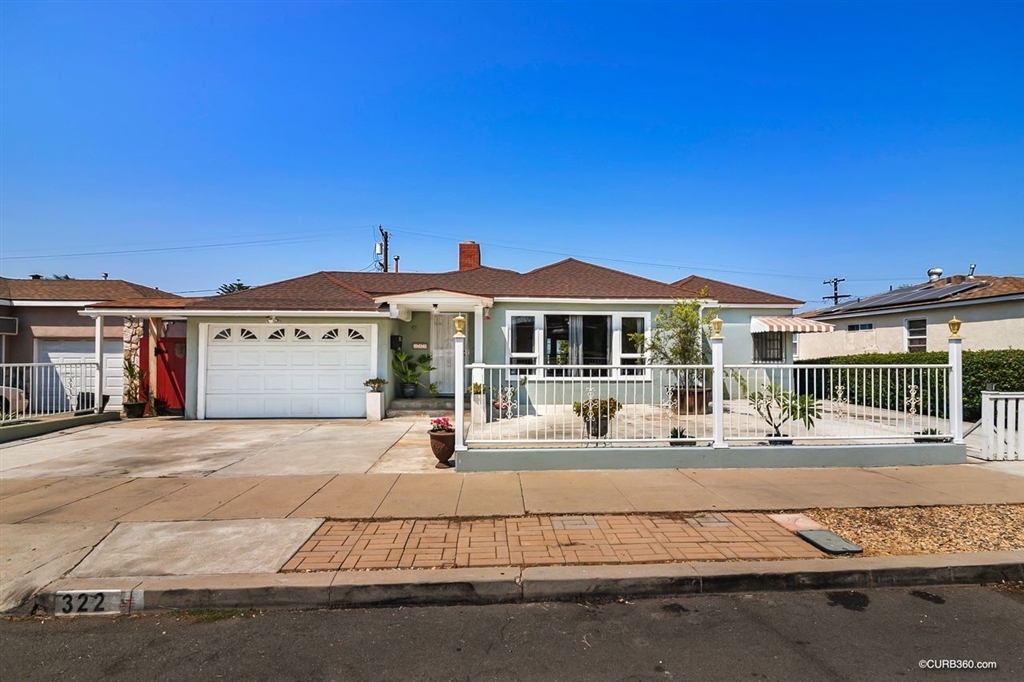 Property Photo: 322 Los Alamos Dr CA 92114
