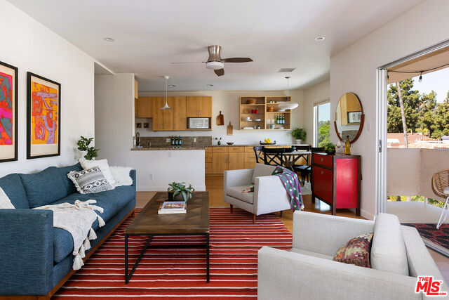 Property Photo:  4614 Finley Ave 31  CA 90027 