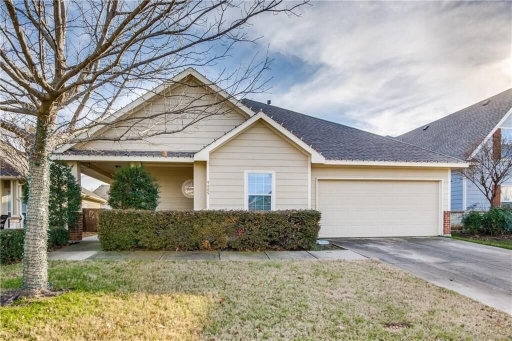 Property Photo: 9405 Log Run Court TX 75072