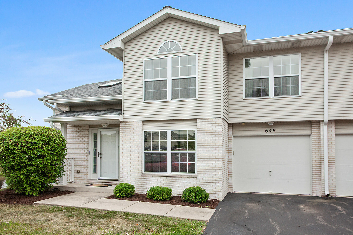 Property Photo:  648 Beaver Court  IL 60563 