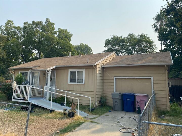 2596 Grove Avenue  Sacramento CA 95815 photo