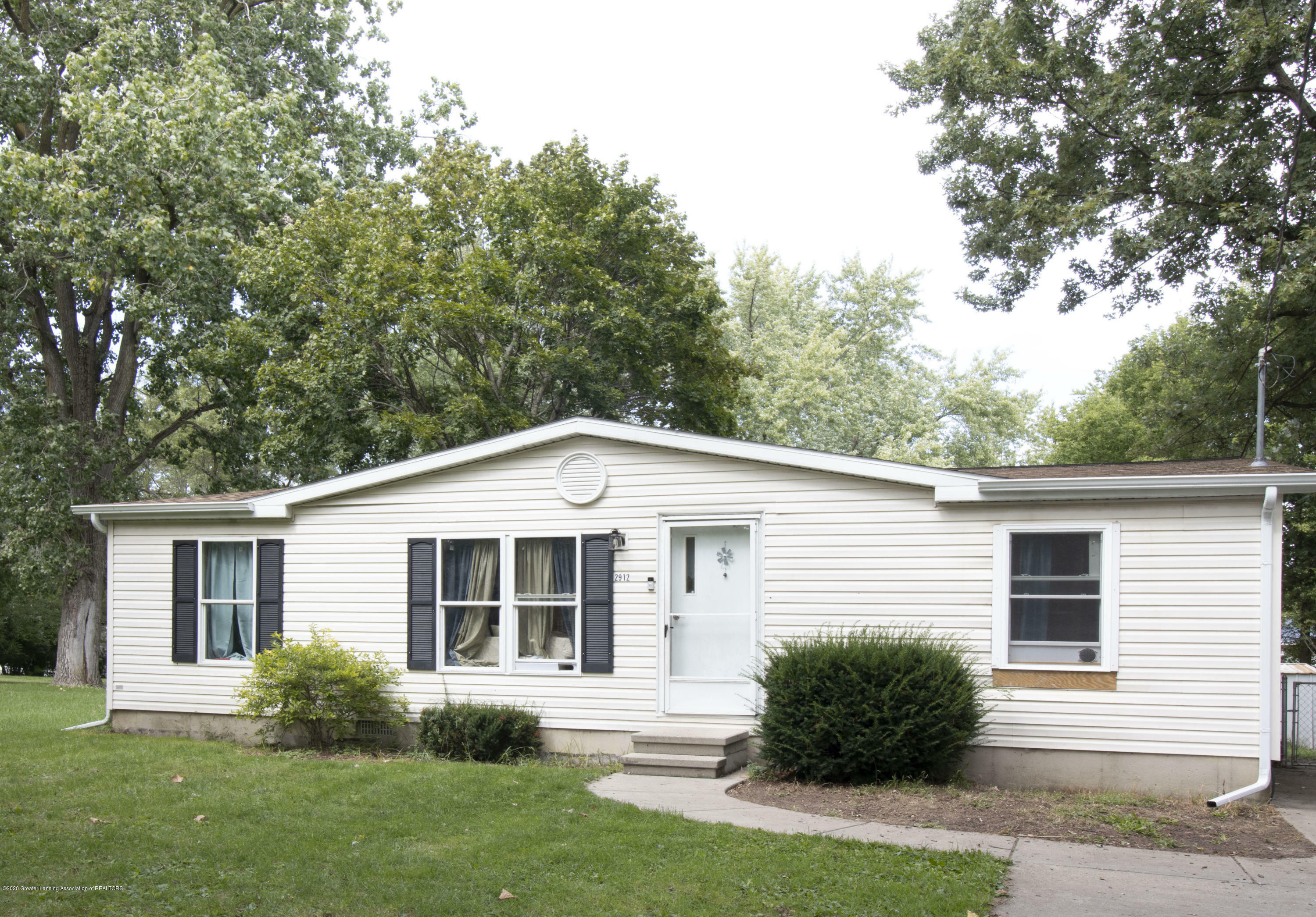 Property Photo:  2912 Midwood Street  MI 48911 