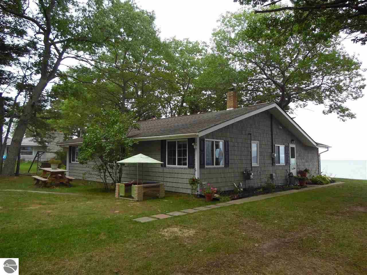 Property Photo:  1106 Ottawas Lane  MI 48730 