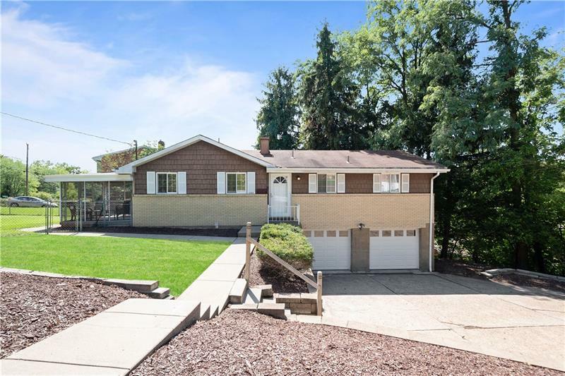 Property Photo: 3369 Hiwood Drive PA 15234