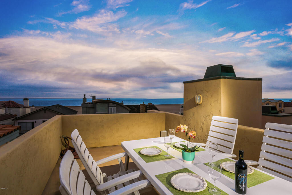 Property Photo:  3740 Ocean Drive  CA 93035 