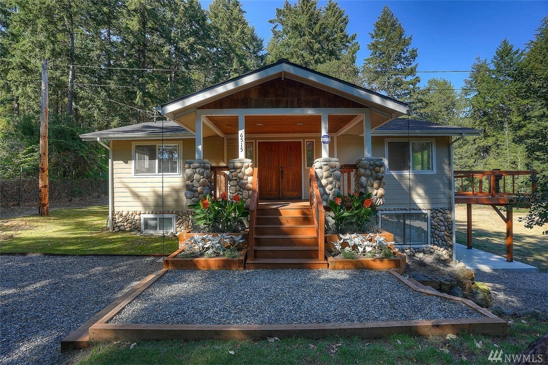 Property Photo:  6515 87th St NW  WA 98332 