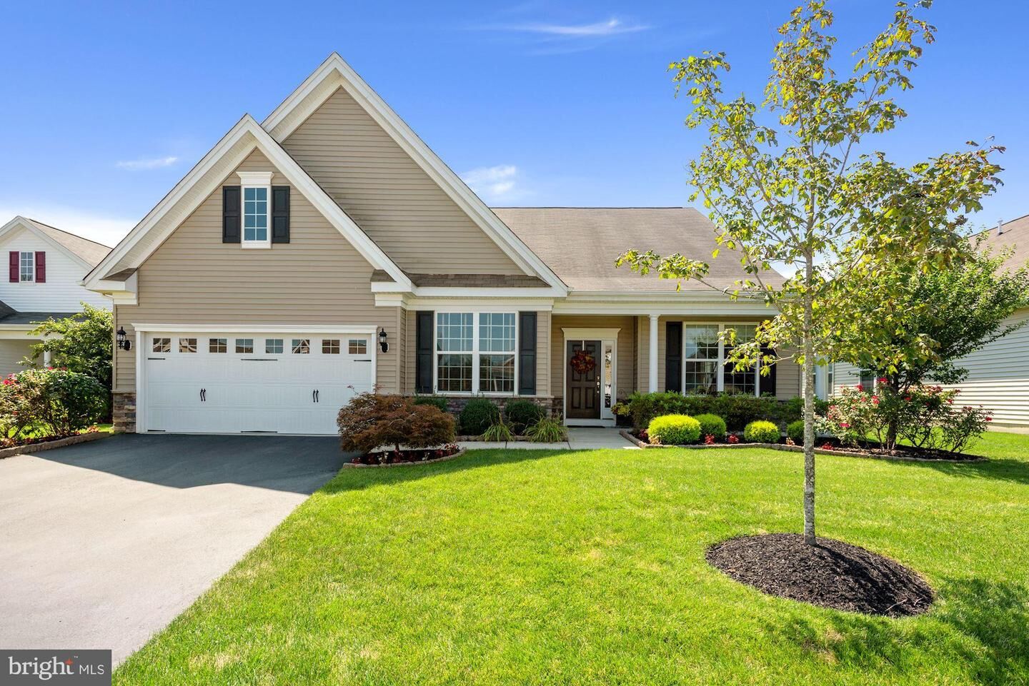 Property Photo:  8 Highspire Court  NJ 08055 