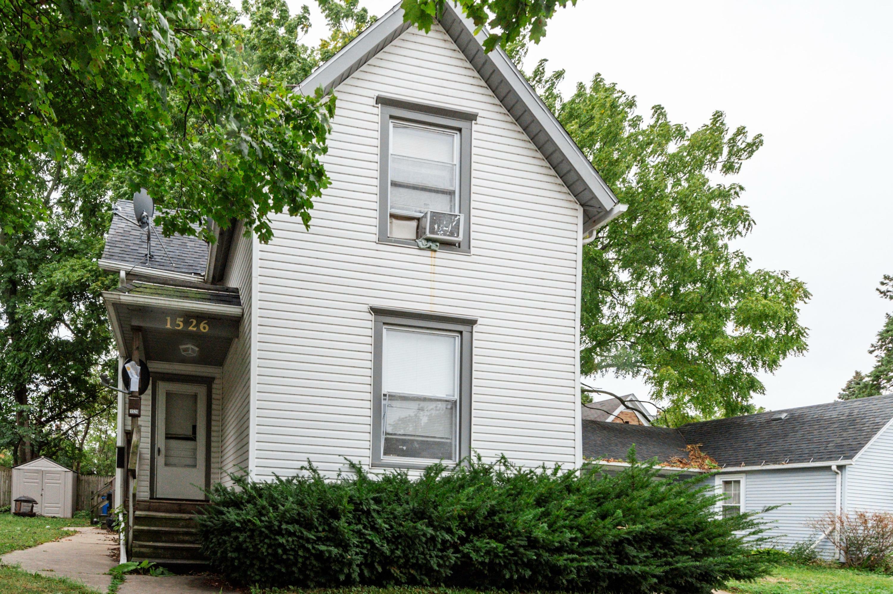 Property Photo:  1526 Lincoln St  WI 53402 