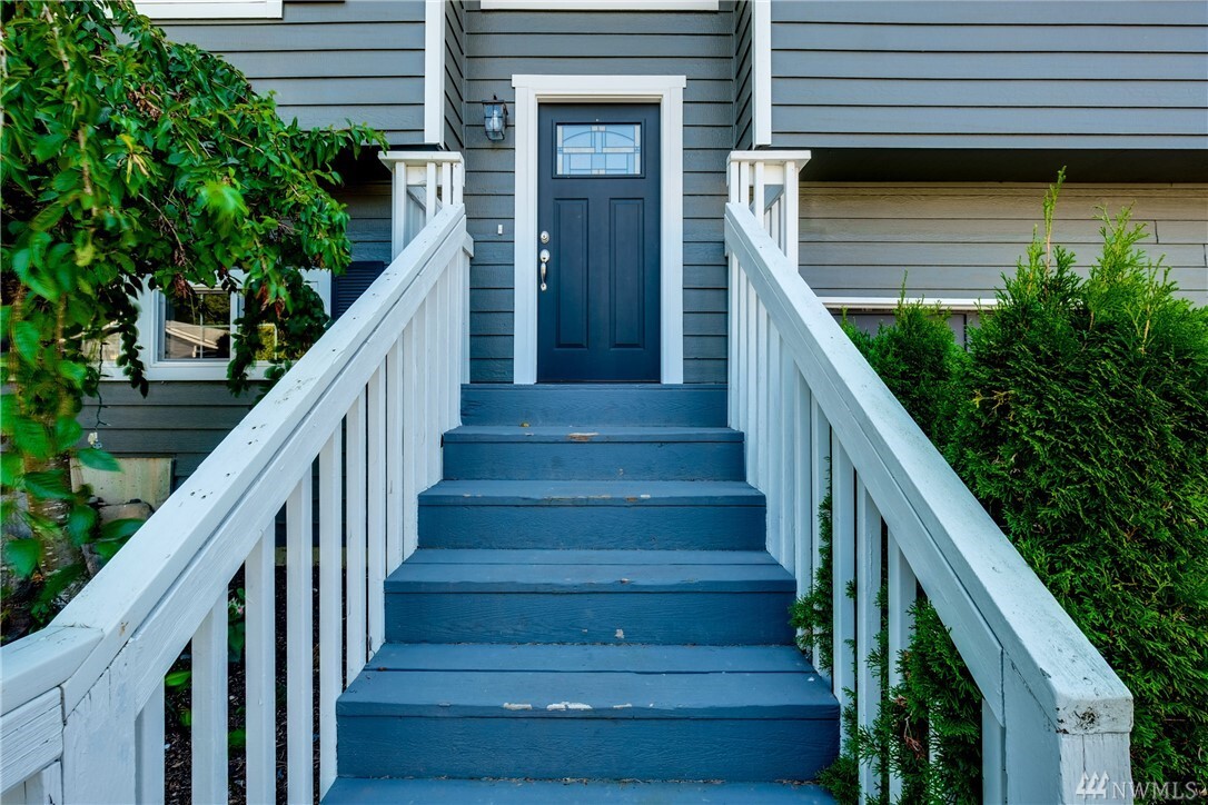 Property Photo: 117 Dallas Street WA 98366