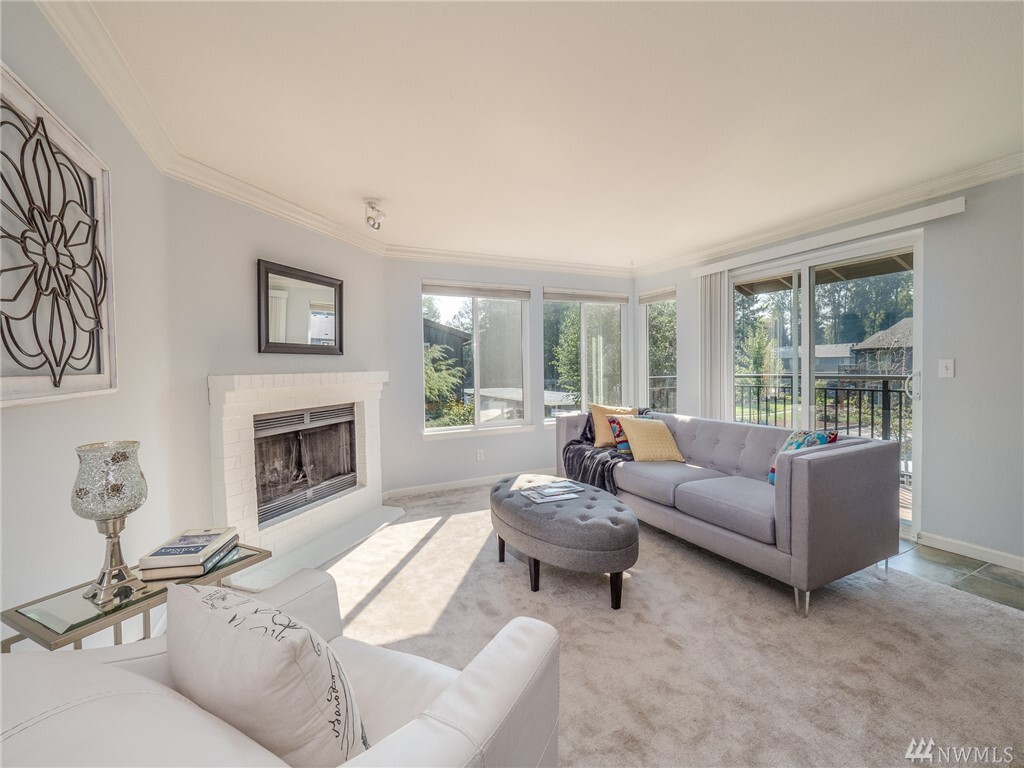 Property Photo: 10822 NE 148th Lane J202 WA 98011