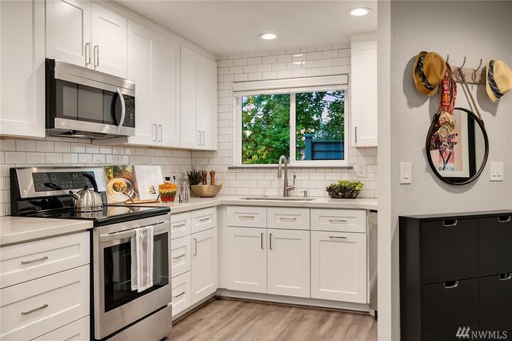 Property Photo: 1812 E Alder Street 1816 WA 98122