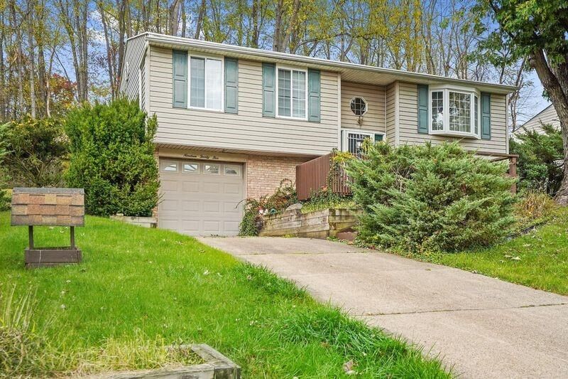 Property Photo: 1925 Colleen Dr PA 15642
