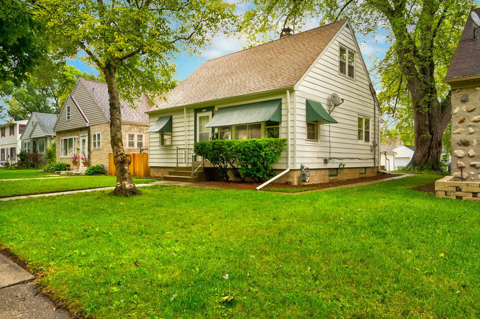 Property Photo:  4864 N 21st St  WI 53209 