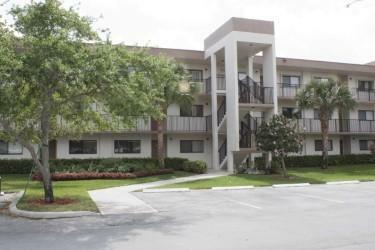 Property Photo:  15355 Lakes Of Delray Boulevard 105  FL 33484 