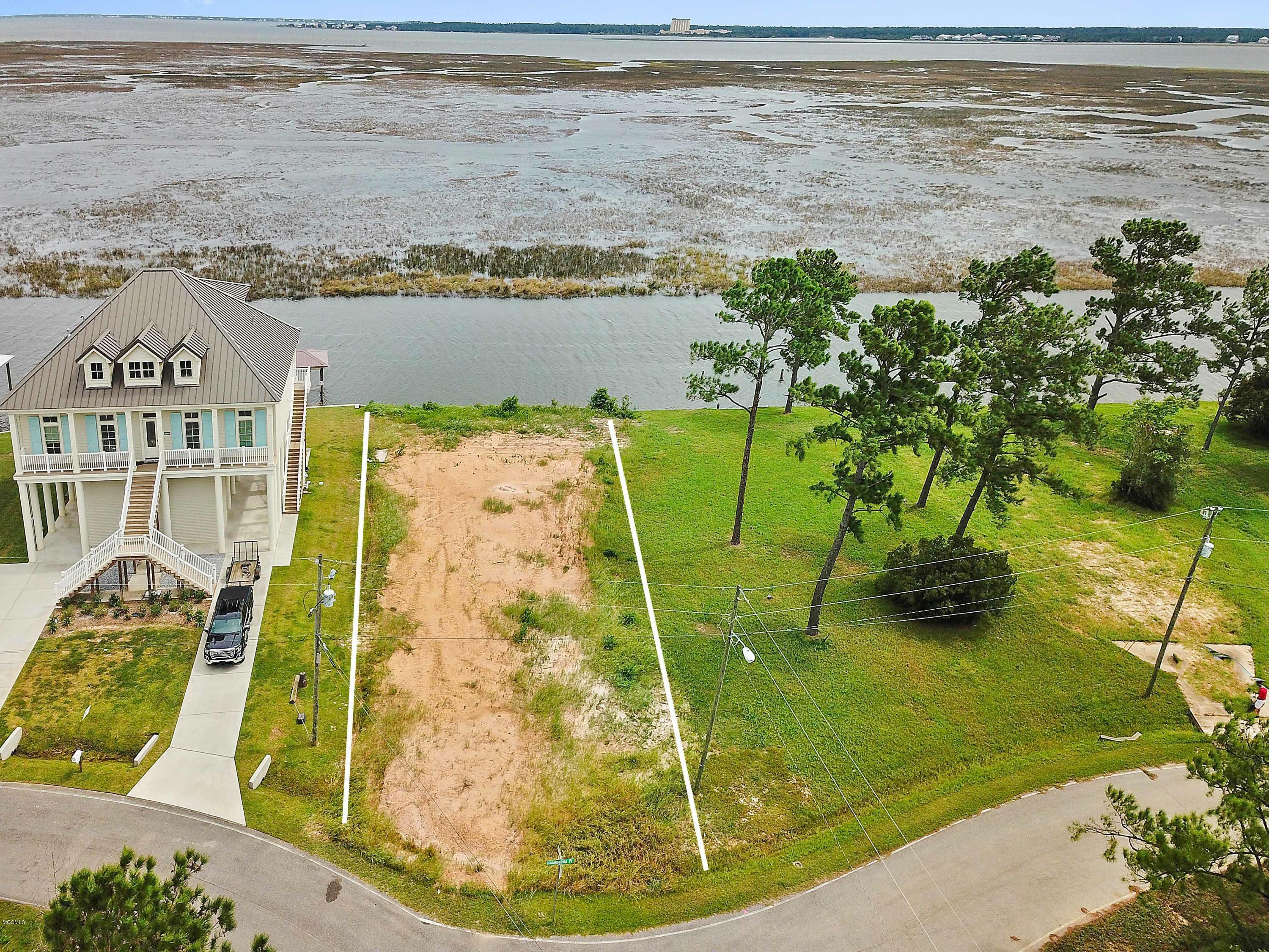 Property Photo: 1424 Hanakealoha Place MS 39525
