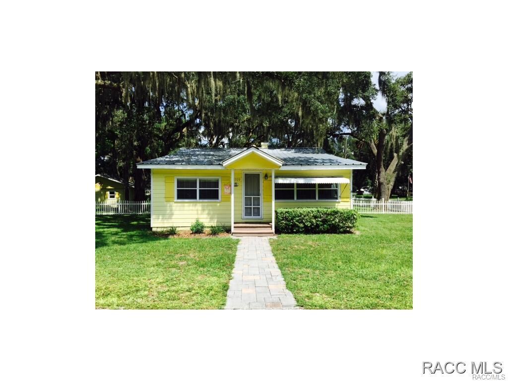 Property Photo:  16320 Gemin Avenue  FL 34601 