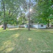 549 S. Briarvale Drive S  Auburn Hills MI 48326 photo