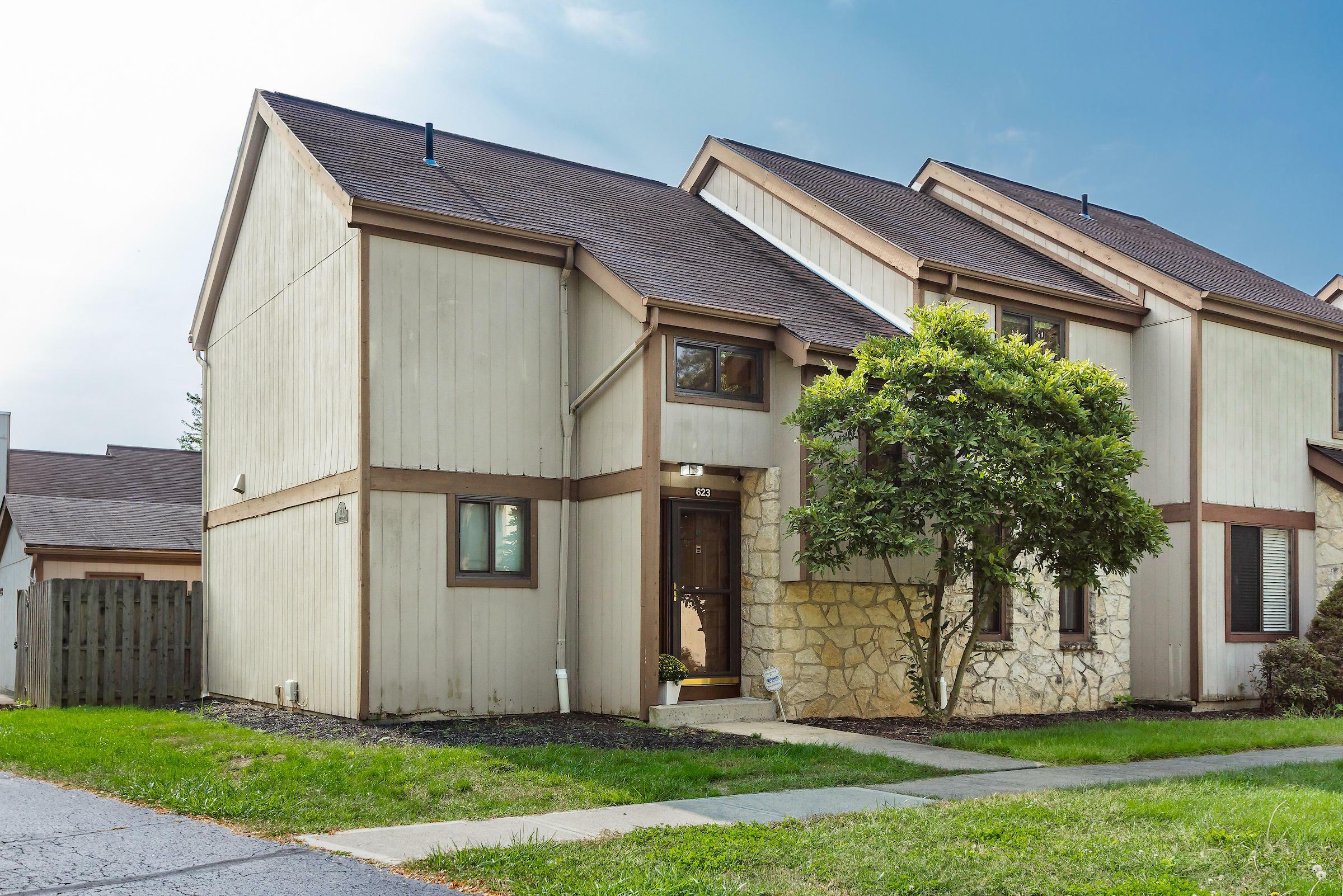 Property Photo: 623 Farler Drive OH 43213