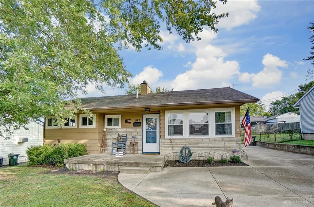 Property Photo: 847 Carole Street OH 45342