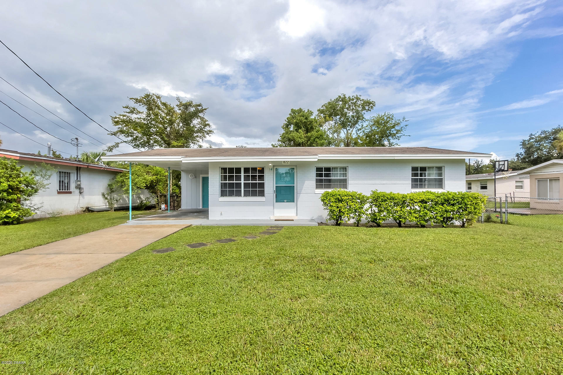 Property Photo:  822 N Kottle Circle  FL 32114 