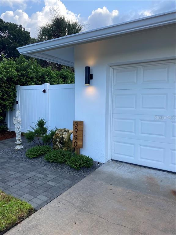 Property Photo: 3990 38th Way S FL 33711