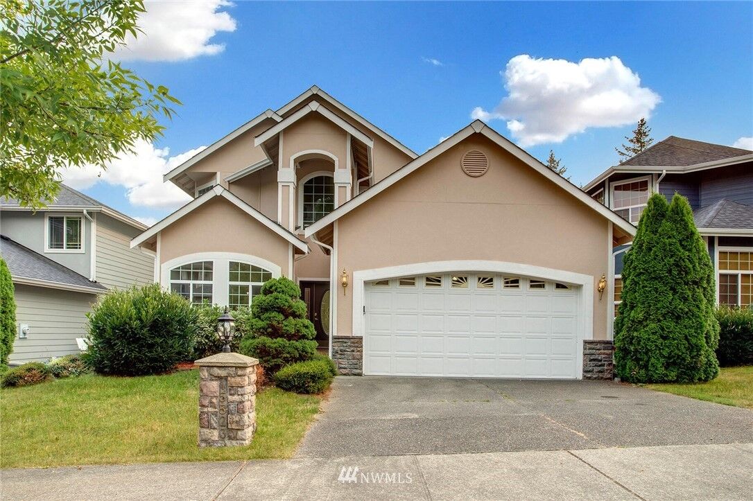 Property Photo:  15523 SE 252nd Place  WA 98042 