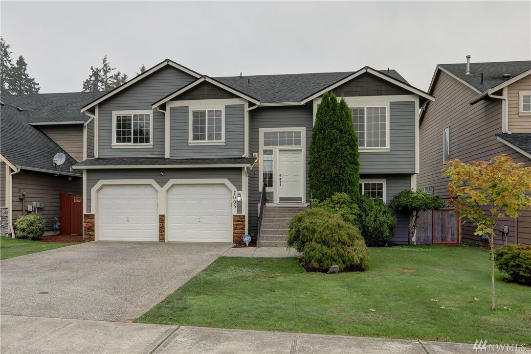 Property Photo:  7005 181st St E  WA 98375 