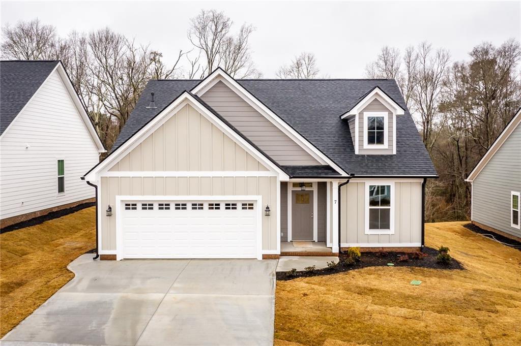 Property Photo: 7 Barron Glenn Way SC 29621
