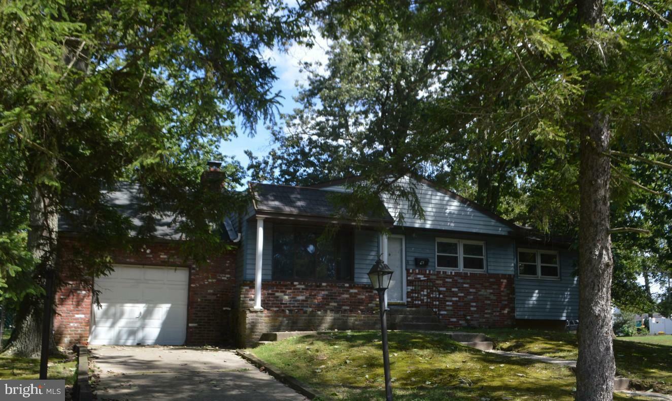 Property Photo:  98 Berwyn Road  NJ 08012 