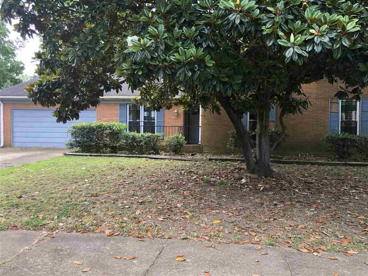 Property Photo: 6033 Pebble Beach Ave TN 38115
