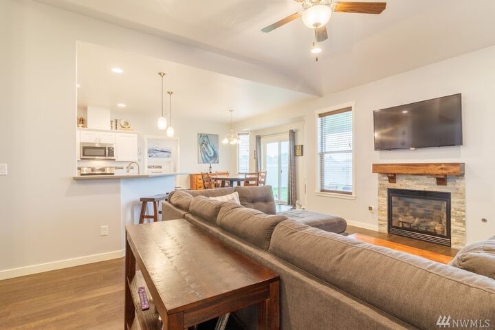 Property Photo:  197 N Crestview Drive  WA 98837 