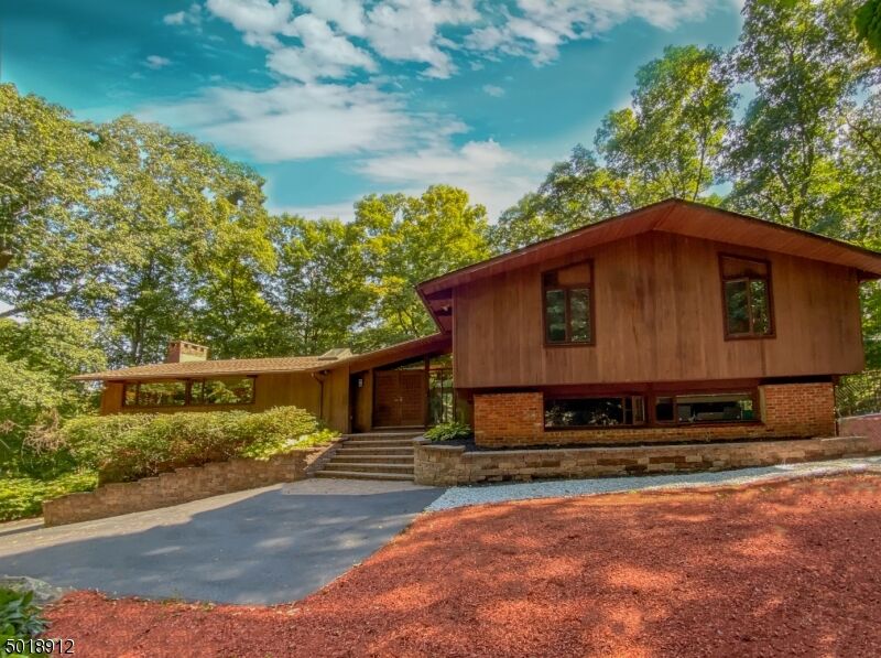 Property Photo: 7 Curtis Dr NJ 07462