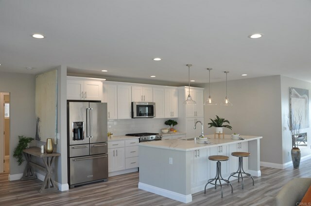 Property Photo: 4467 Del Mar Ave CA 92107
