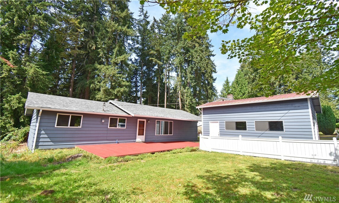 Property Photo: 32461 46th Place S WA 98001