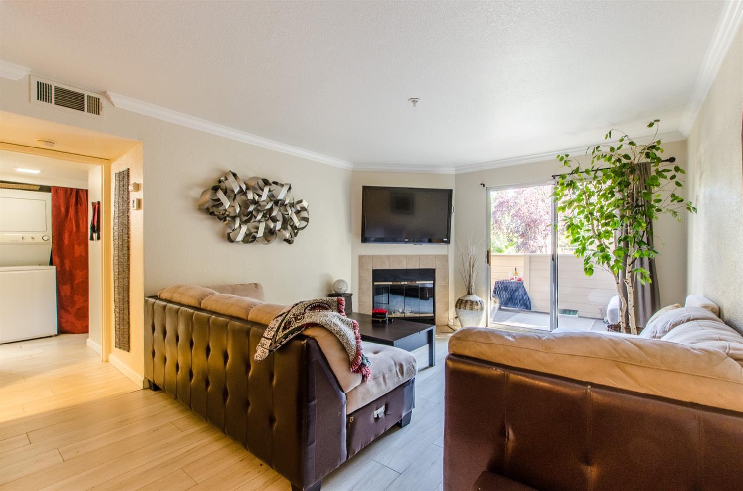 Property Photo: 1019 Dornajo Way 126 CA 95825