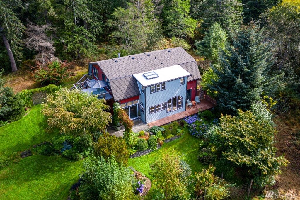 Property Photo: 581 Ellwood Dr WA 98239