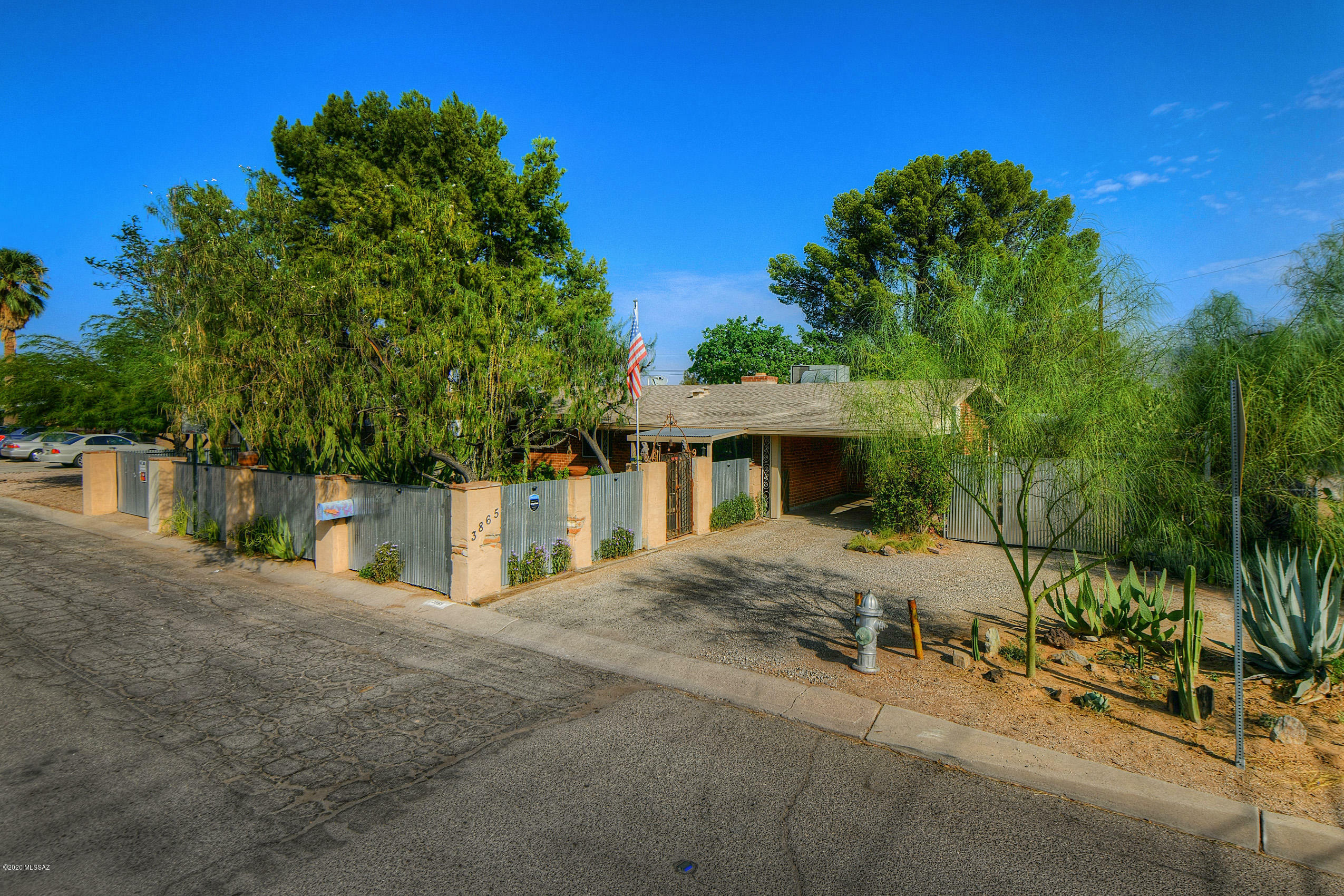 Property Photo:  3865 E Edison Place  AZ 85716 