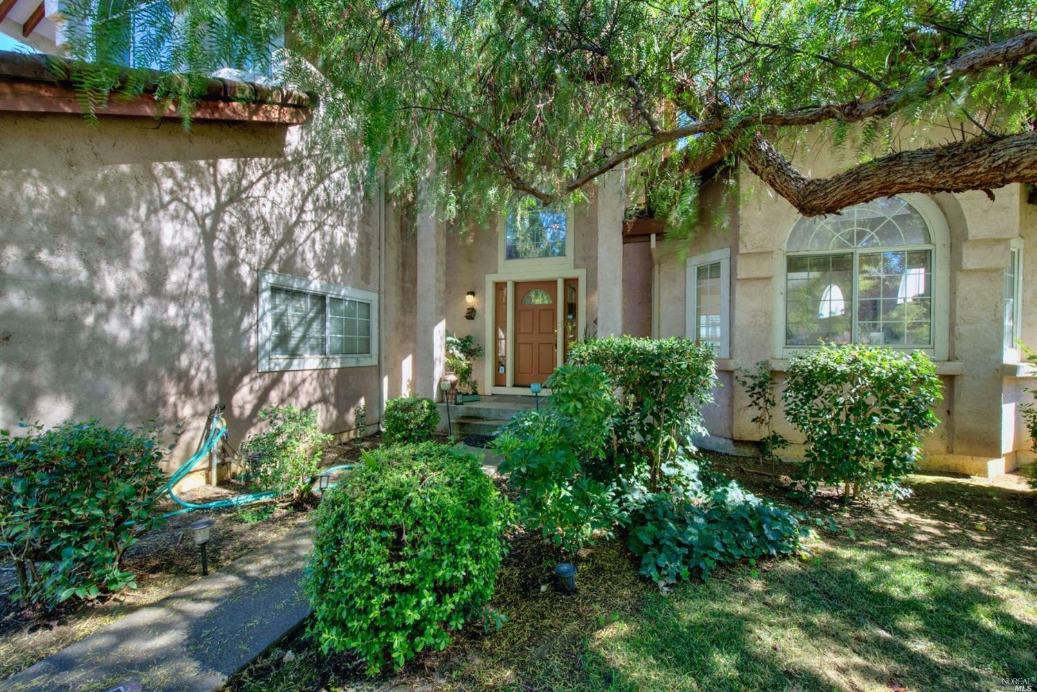 Property Photo:  2229 Silver Fox Circle  CA 94534 