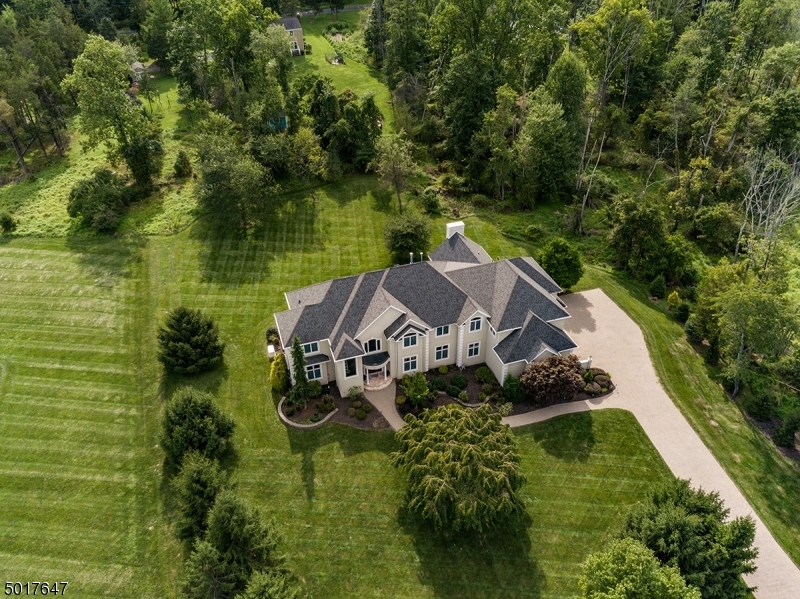 Property Photo: 6 Dogwood Dr NJ 08889