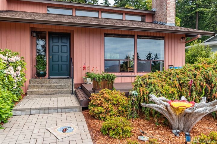 Property Photo:  1575 Polnell Rd  WA 98277 